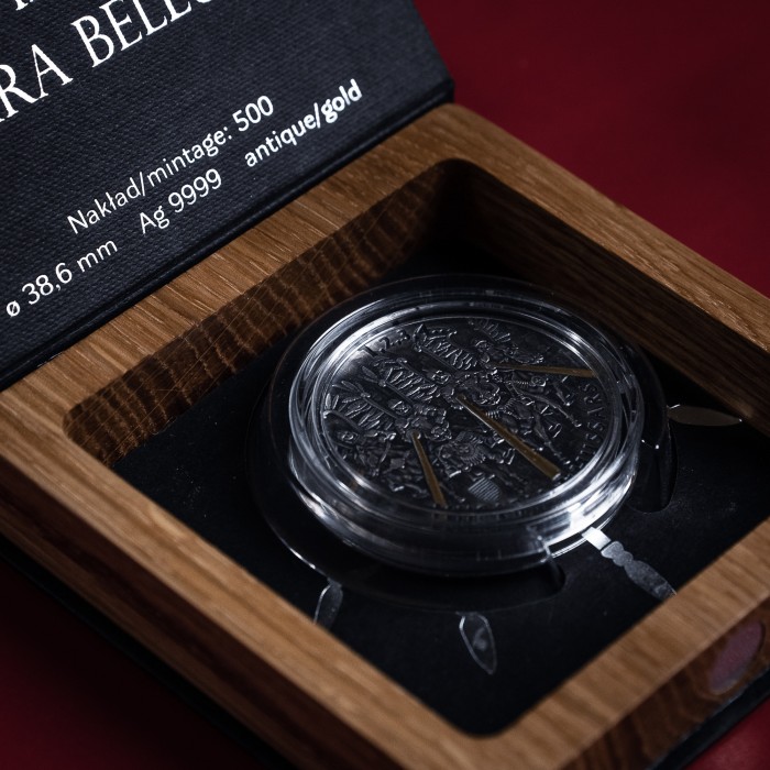 Srebrny Medal Husaria BU Antique Gold, 1 uncja - box Srebrny Medal Husaria BU Antique Gold, 1 uncja - box